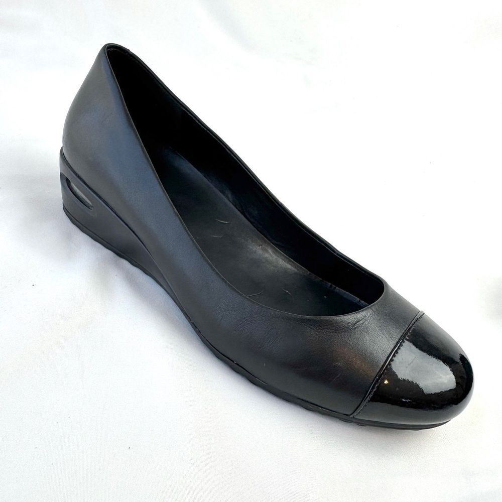 Cole Haan Women's Wedge Shoes - Low Wedge Heel Pump - Black - Size 7.5 (A159)